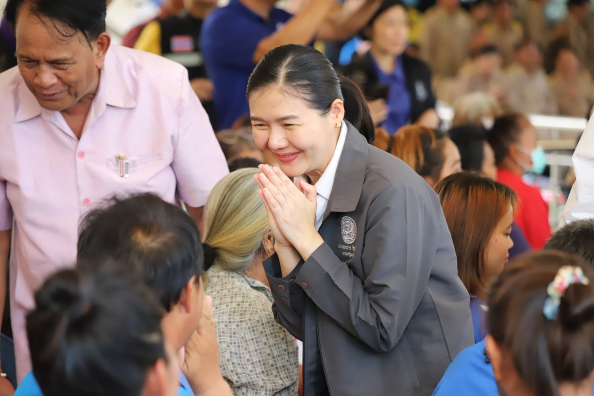 รมต.น้ำ-จิราพร รัฐมนตรีประจำสำนักนายกรัฐมนตรี พร้อมคณะลงพื้นที่ จ.สุรินทร์ ติดตามสถานการณ์ ไทย-กัมพูชา (9 ส.ค.68) #จิราพรสินธุไพร