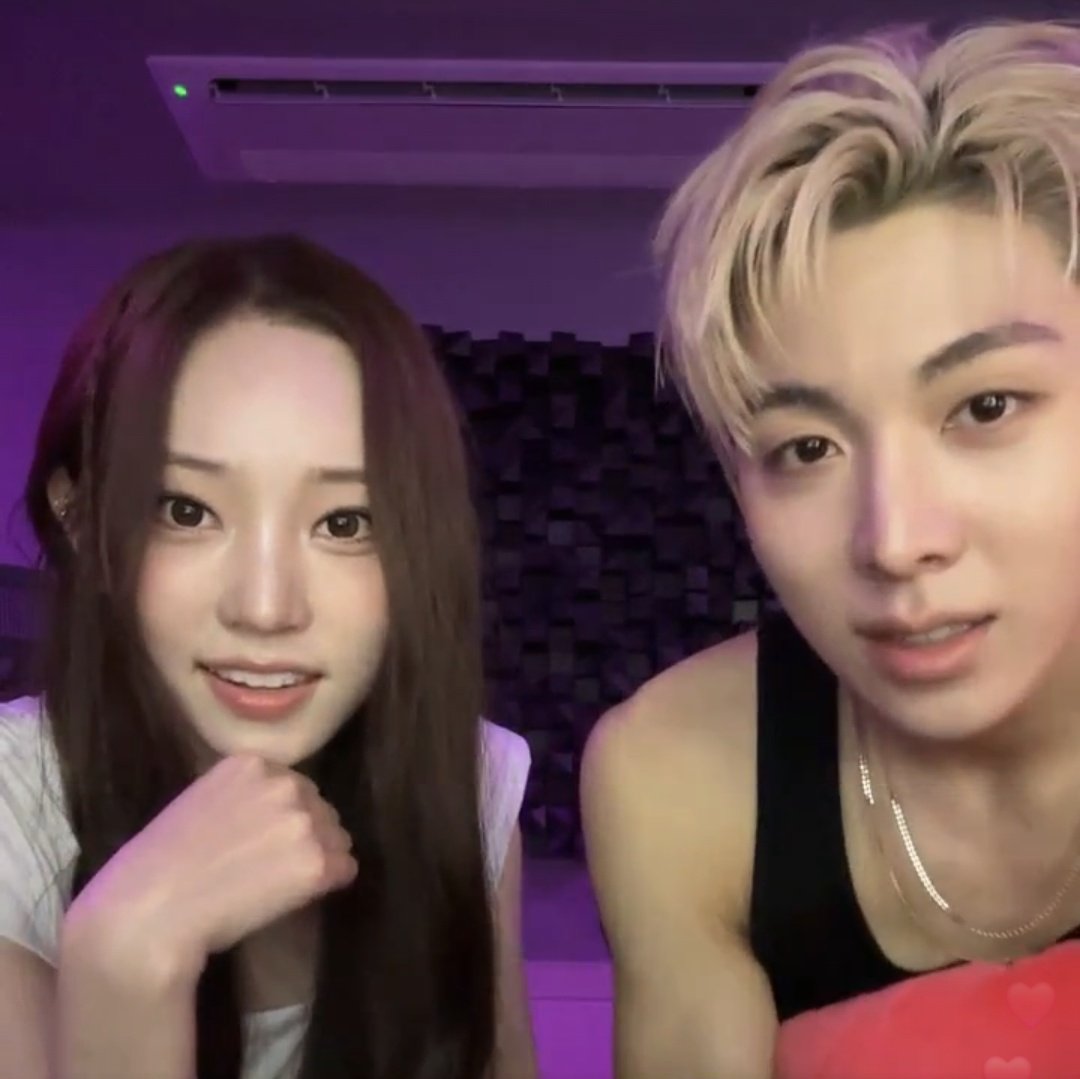 adprojectpics's tweet photo. Woochan &amp; Youngseo live on instagram now! https://t.co/PAfftrdedB
