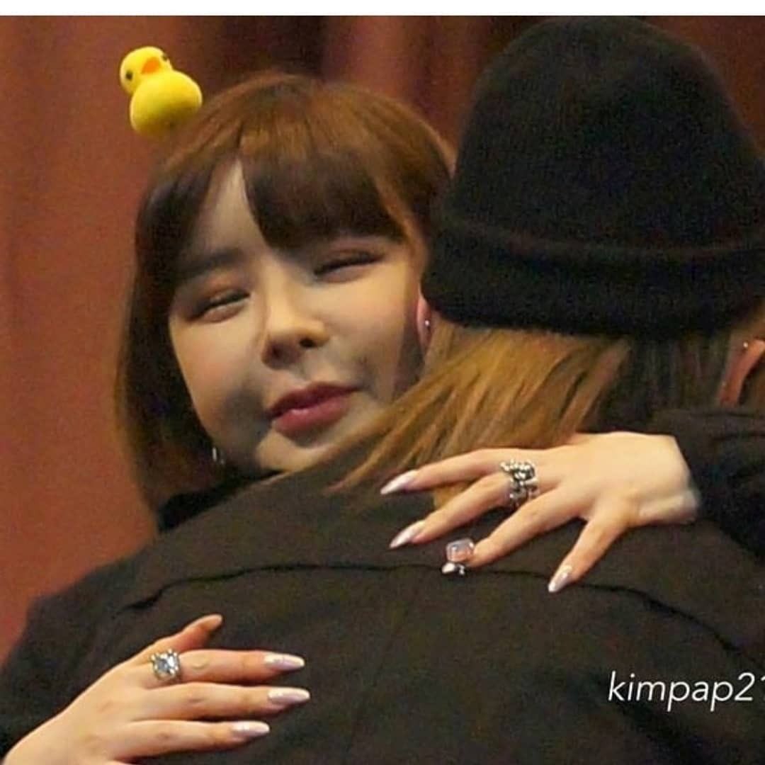 nayasnixxbom's tweet photo. To be hugged like this.🥹

Bom is the sweetest and most genuine of all.🥹🫶 https://t.co/M7e7AfxWQT