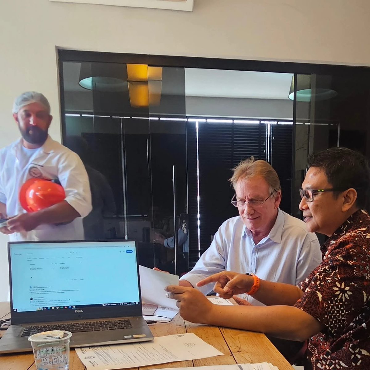 Halal is mandatory.
Here’s what every business needs to know before bringing products into Indonesia — the procedures and mechanisms to obtain the Indonesian Halal Certificate

#HalalSupervisor
#HalalCompliance
#halal