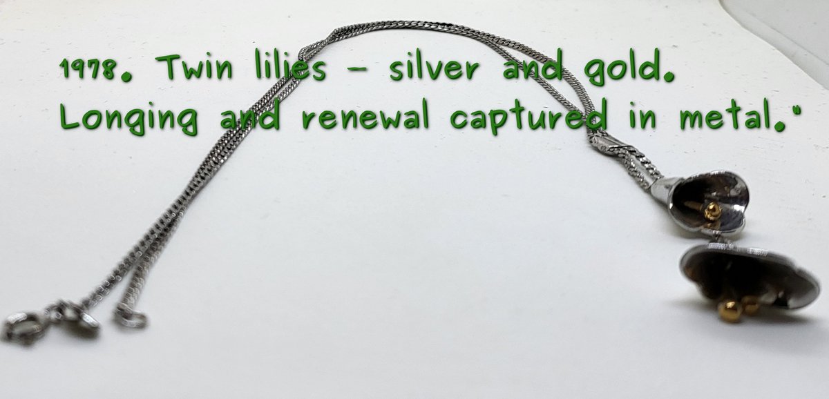 shadowconn's tweet image. Two lilies. One silver, one gold. A lariat that remembers the warmth of sunlit glass and the chill of a locked gate. ✨ The Vanished Garden – 1978 Calla Lily Lariat Necklace Mint condition. Never worn.  #VelvetteLibrary #VanishedGarden #VintageFinds payhip.com/b/u65TD