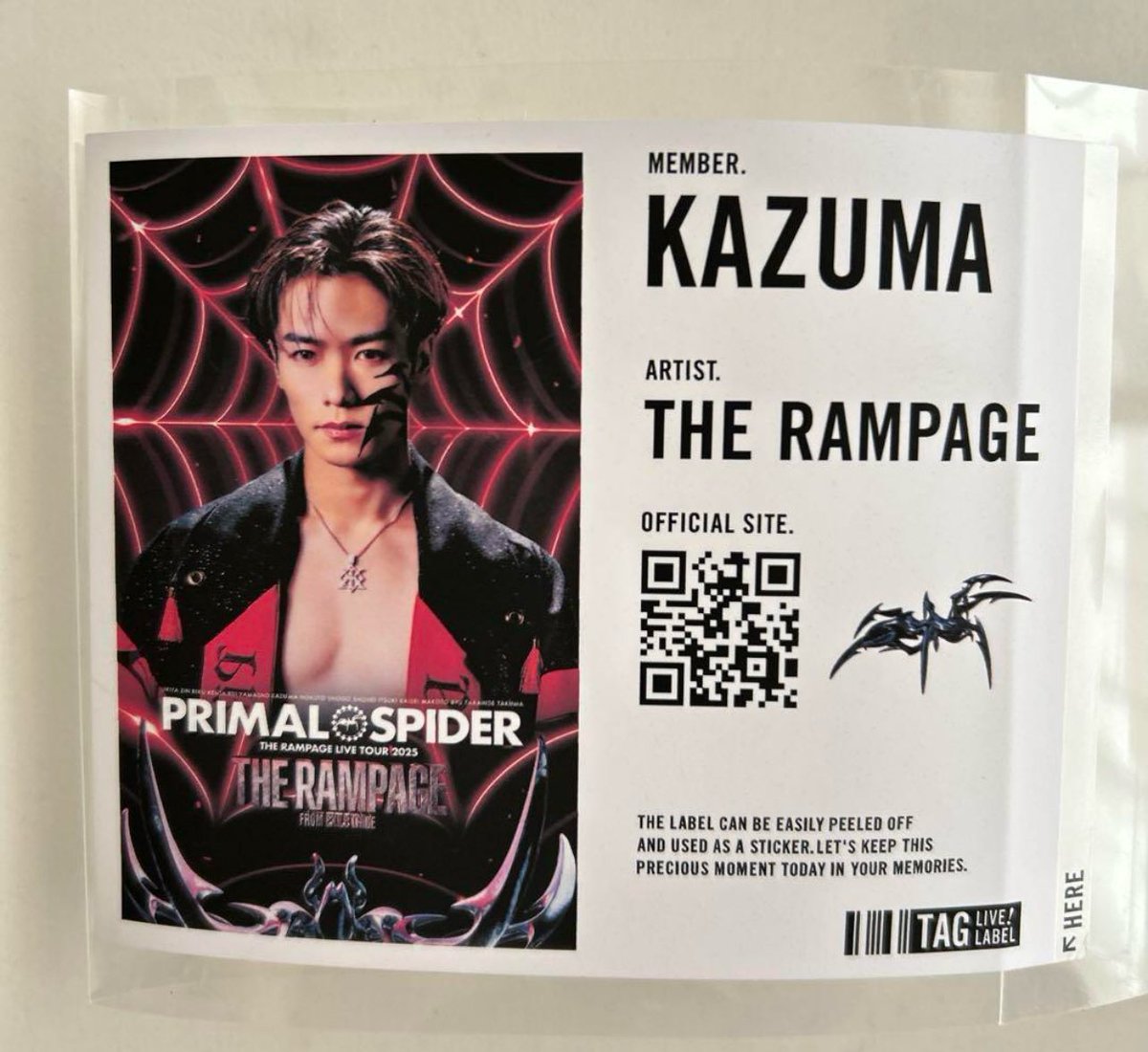 1ch1_k7's tweet photo. PRIMALSPIDER缶をお買い求めのRAVERSさん達に
布教します。Stray Kidsでも同様のレモンスカッシュ
が出た際に、ラベルを剥がしてDAISO、セリア、キャンドゥにある「硬質カードケース」サイズはB7を買えば、このようにぴったり傷もつかず保管できるらしいですよ☺️ #THERAMPAGE https://t.co/5LuoviNjO1