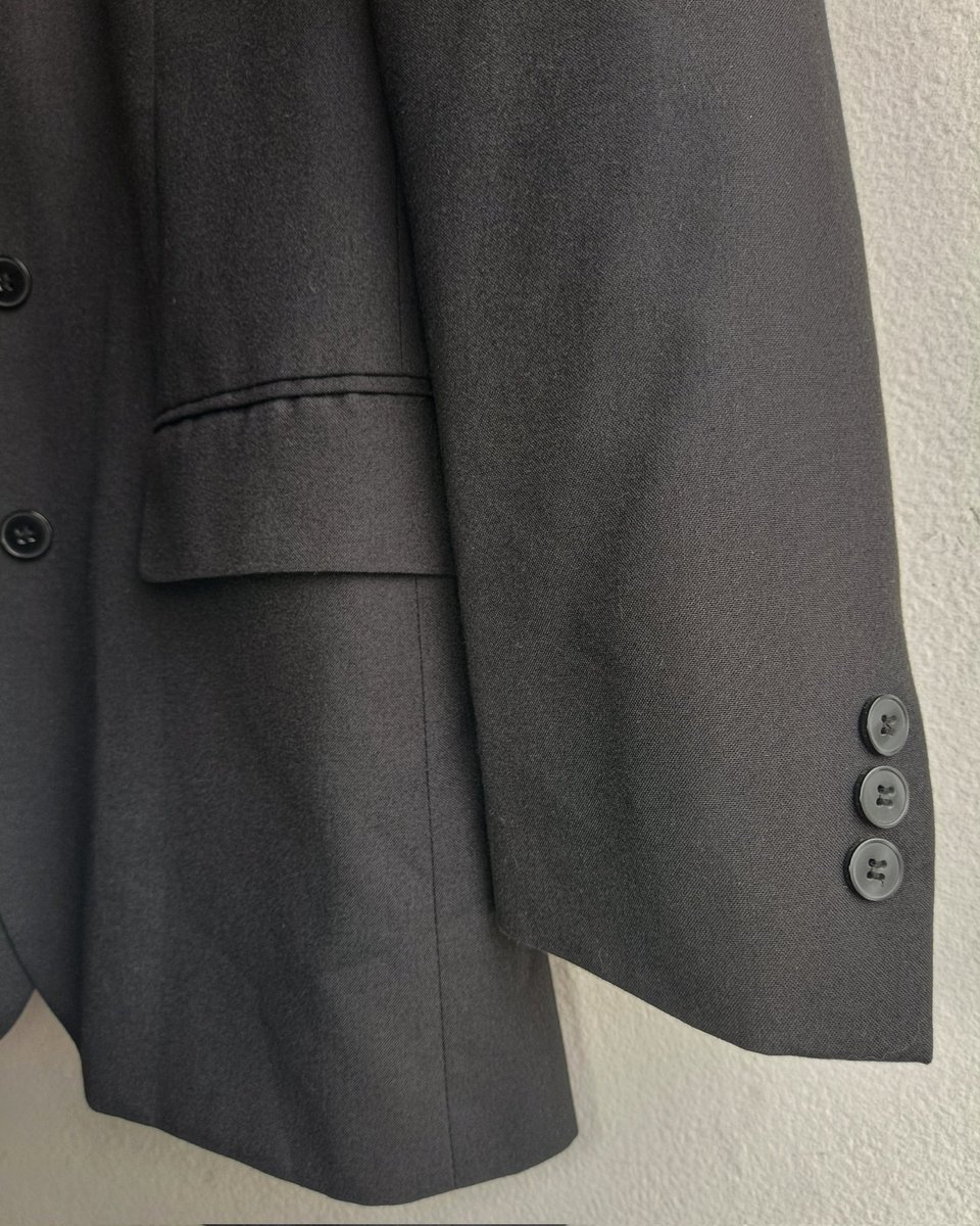 ReinvencionRopa's tweet image. Que no te falte nunca la elegancia y versatilidad de un blazer negro pues de más de un apuro te ha de sacar 😉
Blazer John Holden en talla 40 (M) 
Estado 10/10 
S/. 55 🔥

📦 Envíos a domicilio en todo el Perú 🇵🇪 
•
•
•
#blazer #JohnHolden #modamasculina #ropadesegundamano