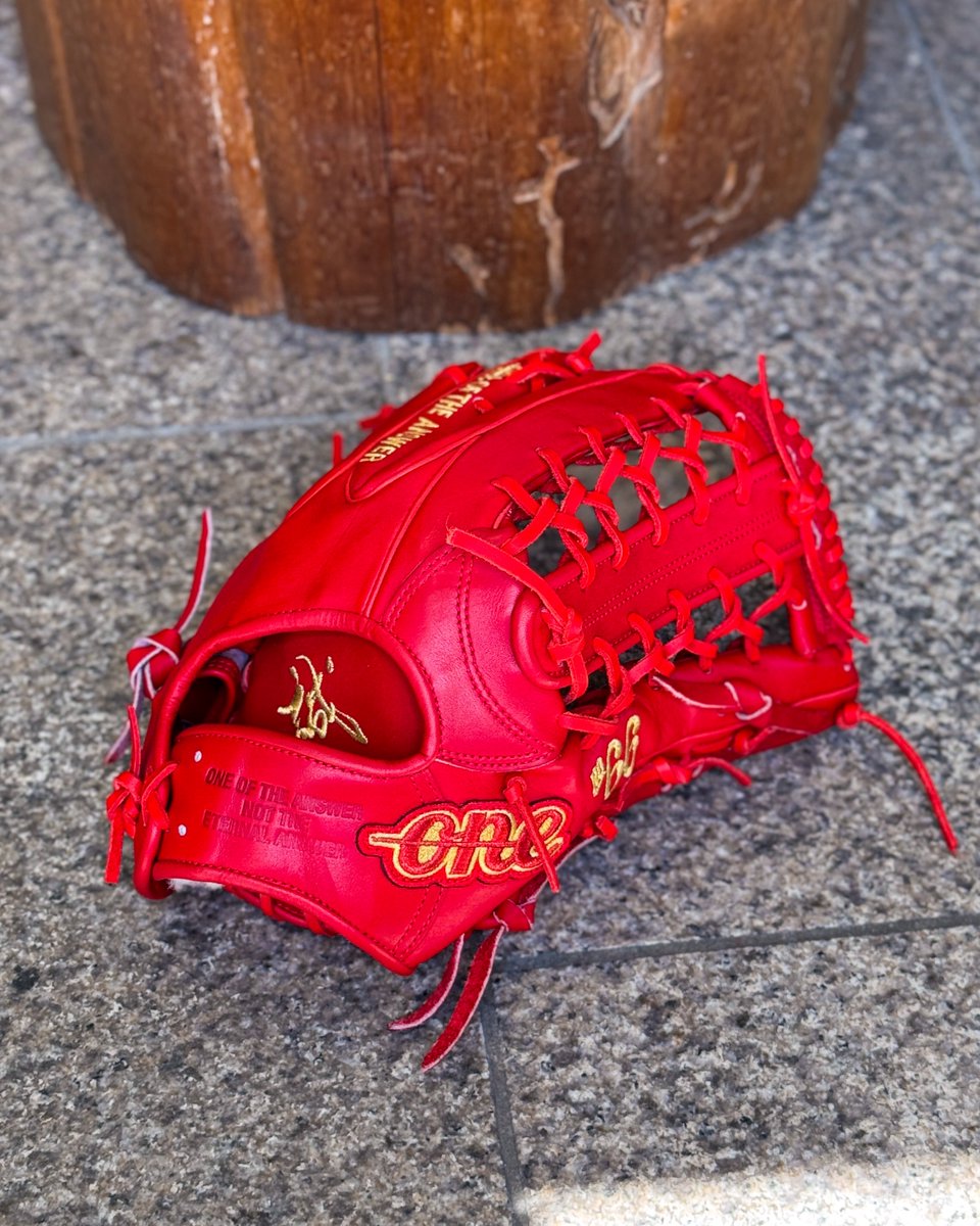 万波中生選手の
試合用グラブ型付けさせていただきました😆

instagram.com/p/DNHGQFMzJds/…

<a href="/oneoftheanswer/">one of the answer / ワンオブジアンサー</a> 
<a href="/kyohei1982/">松坂恭平｜スポーツの力で未来を創る</a> 
#FightersPR #万波中生