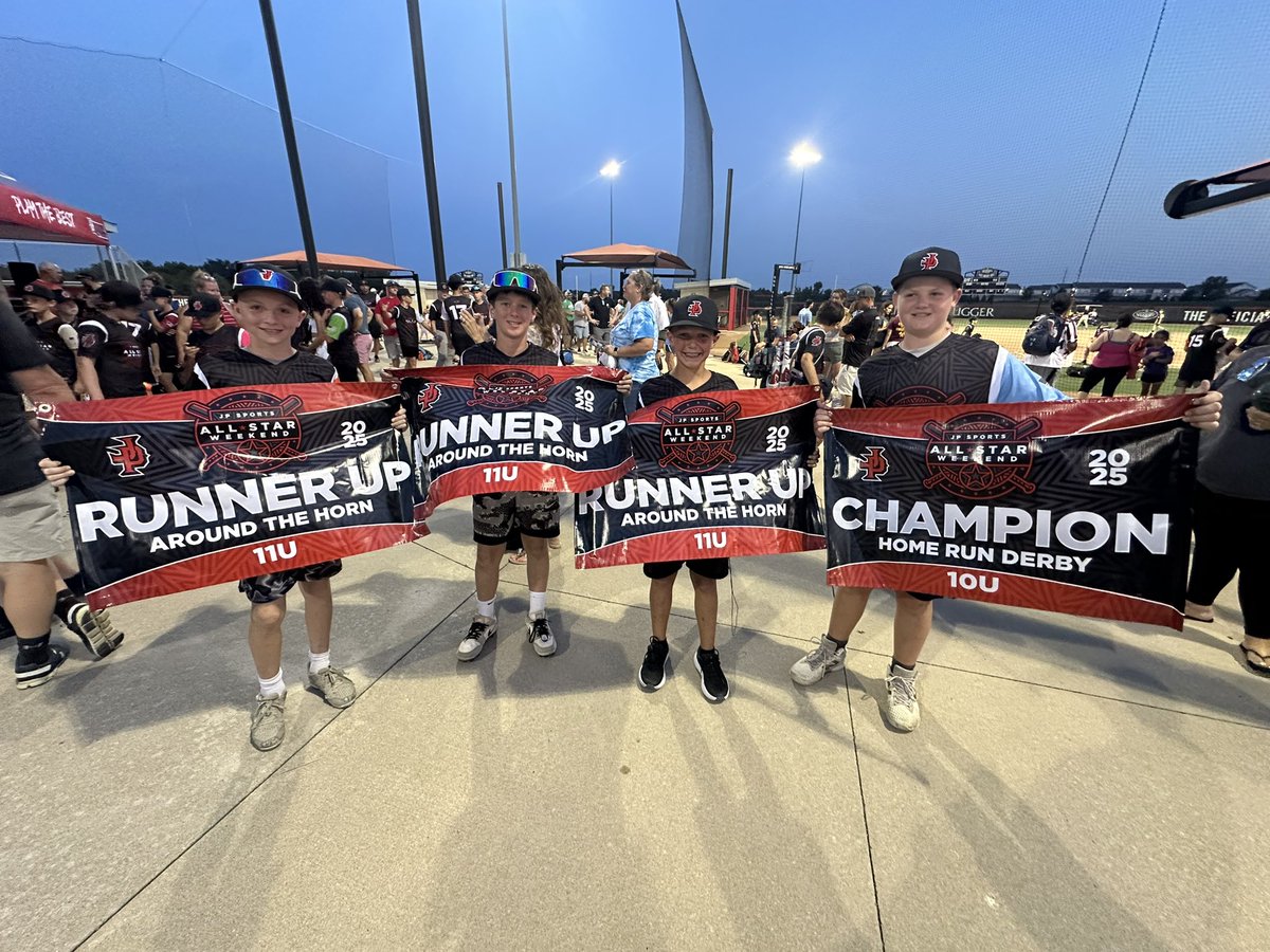 Brought home some hardware! Home run derby champ and Pitching Accuracy Champ at the <a href="/PlayJPSports/">JP Sports</a> All-Star weekend <a href="/sluggerpeoria/">Louisville Slugger Sports Complex</a>. Now let’s win some games tomorrow! Play at 9am and 2pm.