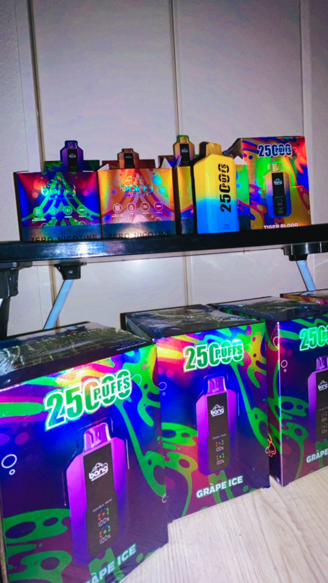 THCOGANG's tweet photo. Q.ニコパフって？

A.ニコチン入り使い捨て電子タバコ

王手サイトの販売価格より安く

うちの商品は正真正銘　本物のニコパフ
フリマサイトの相場より安く販売　個人輸入㊙️
購入手続きや質問はdmへ　
手渡し販売🉑
全国郵送販売🉑
フリマサイト販売🉑
業者販売🉑
OEM可能🉑
代理店募集🉑
#ニコパフ https://t.co/4Vte3zNqPR