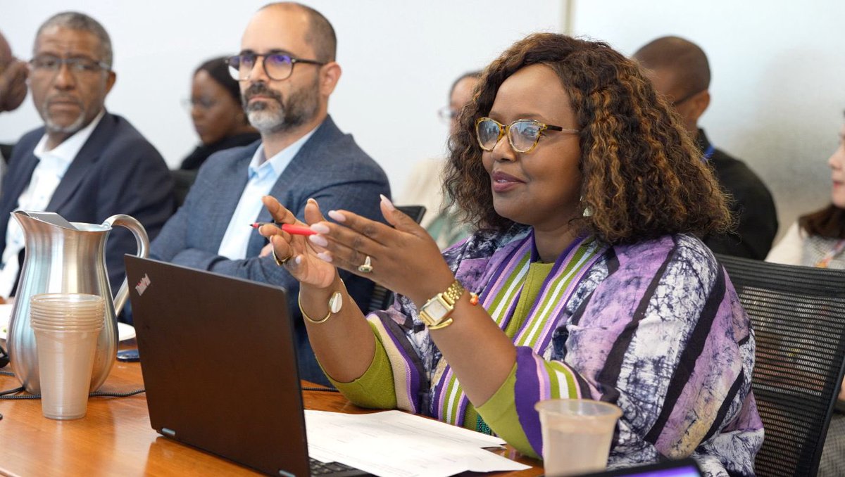 Privileged to have moderated #GDCF exchange session, exploring government-led, UNDP-delivered development. Grateful for cross-bureau collaboration with colleagues from @UNDP_RBAS &amp; @UNDP_LAC, who shared invaluable insights on scaling impact &amp; national ownership. #DevCoFinance