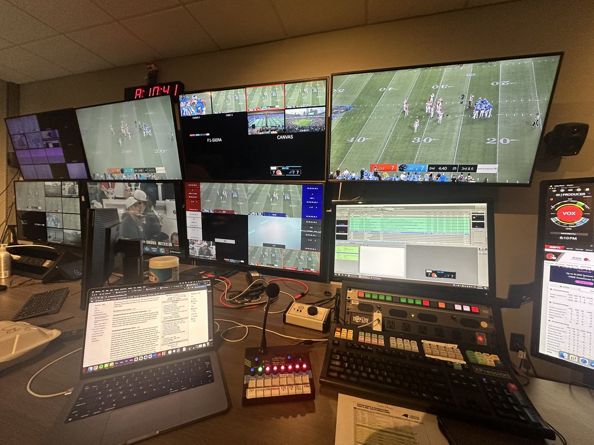 Braden Pretzsch (@b_pretzsch) on Twitter photo 1st NFL broadcast ✅
Great night producing the Spanish-language telecast of Panthers/Browns. Thanks to <a href="/Tomapapa/">Carlos M. Ramírez</a> and <a href="/ARIANASPORTS/">Ariana Figuera</a> for all the help! 1st NFL broadcast ✅
Great night producing the Spanish-language telecast of Panthers/Browns. Thanks to <a href="/Tomapapa/">Carlos M. Ramírez</a> and <a href="/ARIANASPORTS/">Ariana Figuera</a> for all the help!