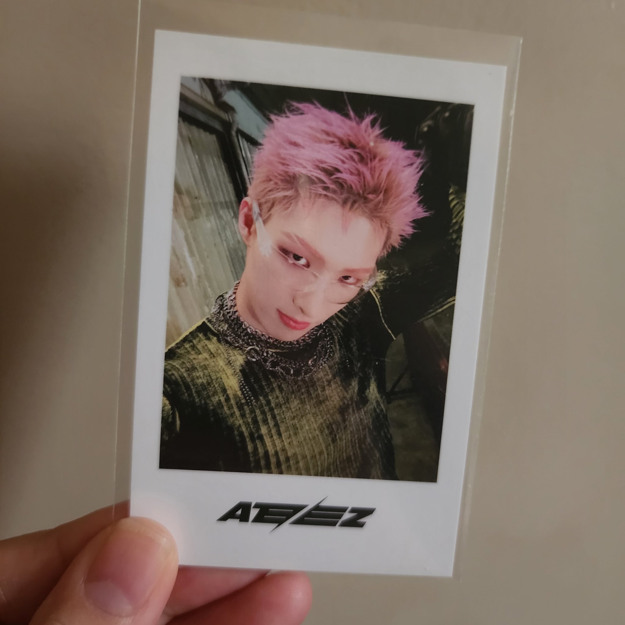 ATEEZ ミンギ　ポラロイド ATEEZ ミンギ US限定アルバム ランダム封入 ポラロイド - メルカリ
