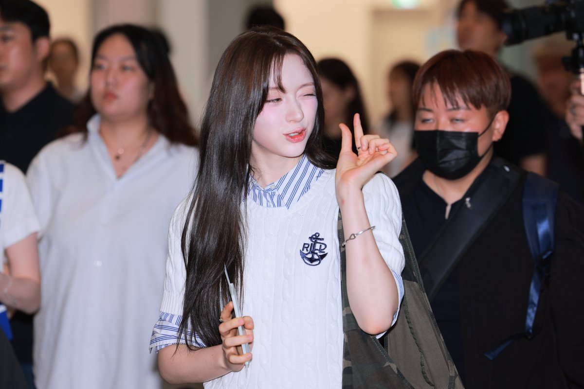 fiftyworld5050's tweet image. #fiftyfifty #피프티피프티 #문샤넬 #chanelle 20250809 캐나다출국 - 피프티피프티