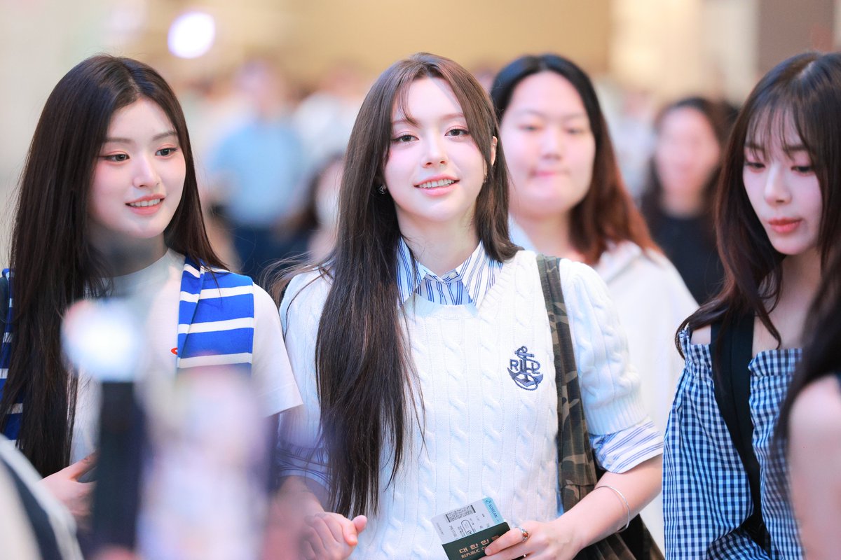 fiftyworld5050's tweet image. #fiftyfifty #피프티피프티 #문샤넬 #chanelle 20250809 캐나다출국 - 피프티피프티