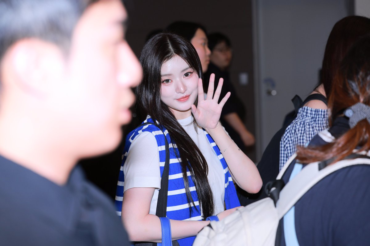 fiftyworld5050's tweet image. #피프티피프티 #fiftyfifty #아테나 #athena  20250809 캐나다출국 - 피프티피프티