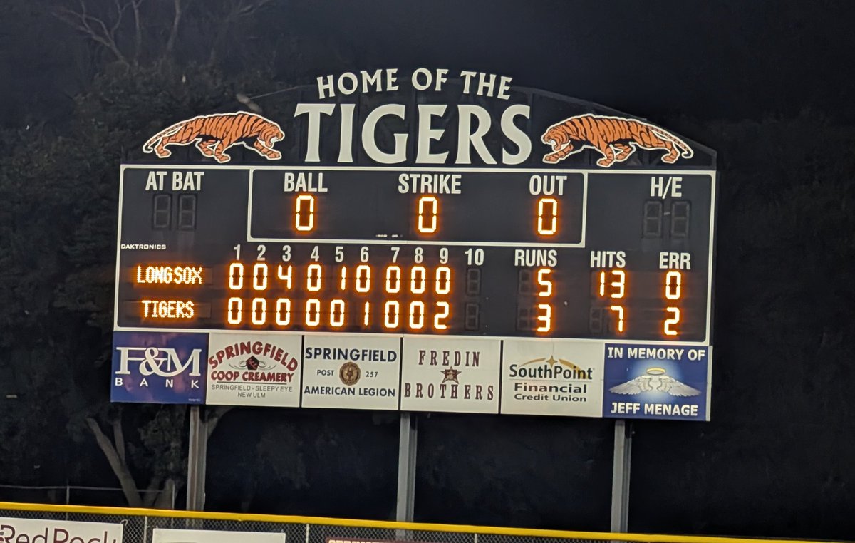 Final from Springfield.
<a href="/LLongsox/">Lamberton Longsox</a> 5 - <a href="/spfdtigers/">Springfield Tigers</a> 3
💥 Lamberton Long Sox 💥 are headed to <a href="/mntownball25/">mntownball25</a>