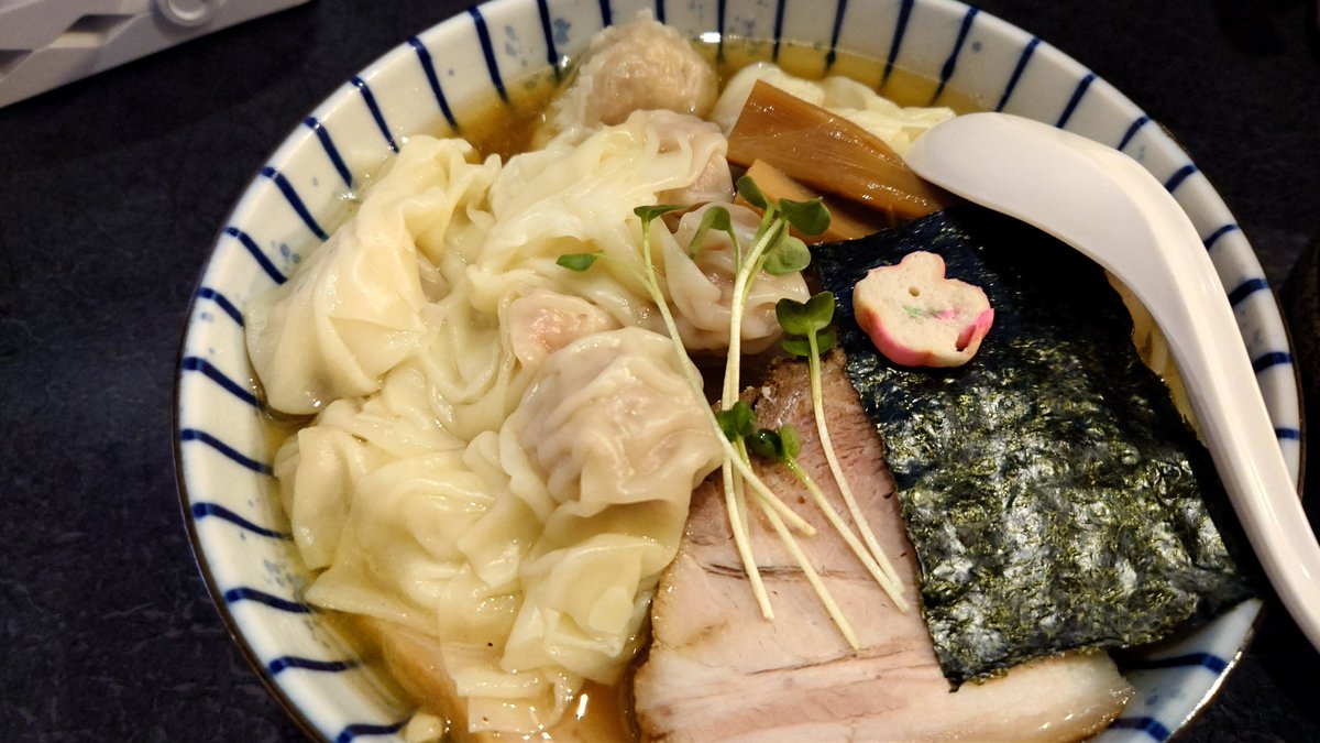 みなもん tweet media