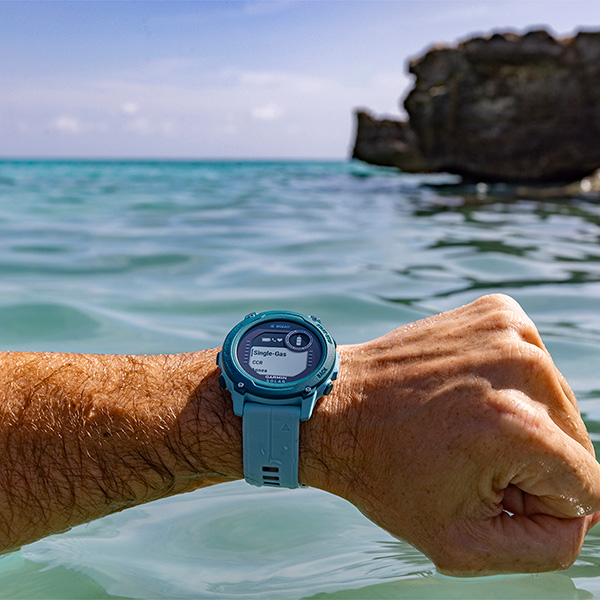 taswiquhonline's tweet image. 🌊🔋 Garmin Descent G1 Solar Ocean Edition Made from ocean plastic | 124-day battery (solar) Dive modes. 200 dive storage. 30+ sports. For those who go deep — and care deeper.
👉 Learn more: 🔗 taswiquh.online/9yqd
#Garmin #SolarWatch #DiveTech #SustainableTech ⌚🌊