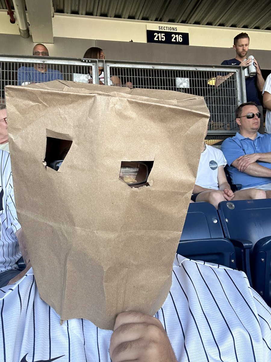 J Tazawa (@papelbeast) on Twitter photo 