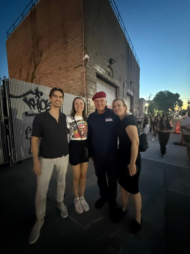 Curtis Sliwa (@curtissliwa) on Twitter photo My wife <a href="/NancySliwaEsq/">Nancy Sliwa</a> and I are having an amazing time at the <a href="/TheChainsmokers/">THE CHAINSMOKERS</a> in #Brooklyn - thanks for all the love! As Mayor, I know too many of you are worried about cost - and most importantly safety just to enjoy nightlife in #NYC. As Mayor, I’ll
make sure you feel safe My wife <a href="/NancySliwaEsq/">Nancy Sliwa</a> and I are having an amazing time at the <a href="/TheChainsmokers/">THE CHAINSMOKERS</a> in #Brooklyn - thanks for all the love! As Mayor, I know too many of you are worried about cost - and most importantly safety just to enjoy nightlife in #NYC. As Mayor, I’ll
make sure you feel safe