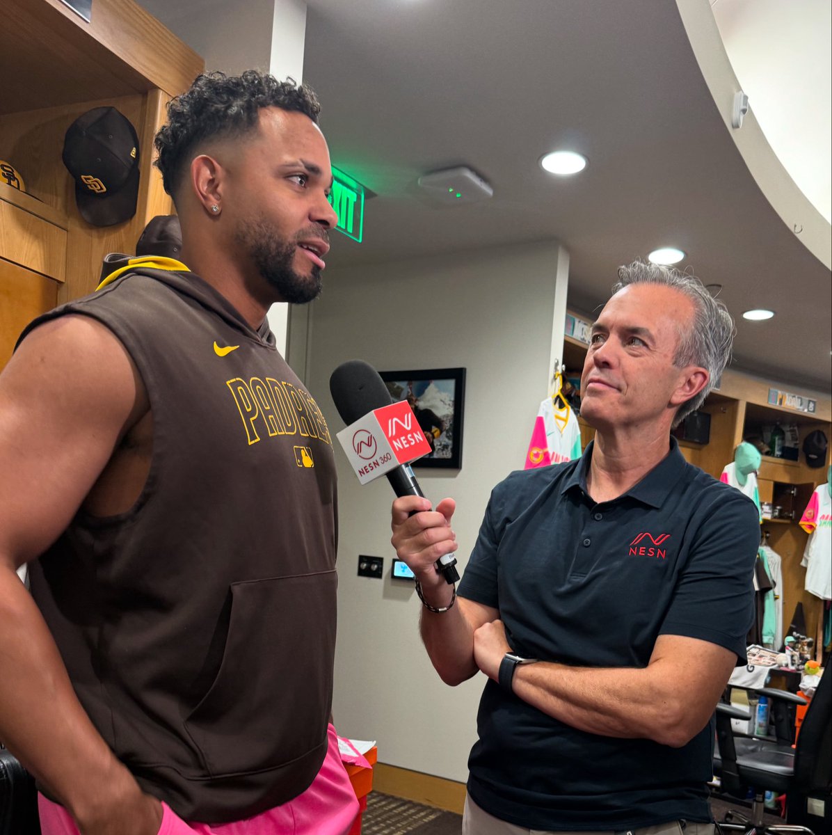 Tom Caron (@tomcaron) on Twitter photo Always great to catch up with Xander Bogaerts. One of the classiest players I have covered over the years.
(📸: <a href="/PeteAbe/">Pete Abraham</a> ) Always great to catch up with Xander Bogaerts. One of the classiest players I have covered over the years.
(📸: <a href="/PeteAbe/">Pete Abraham</a> )