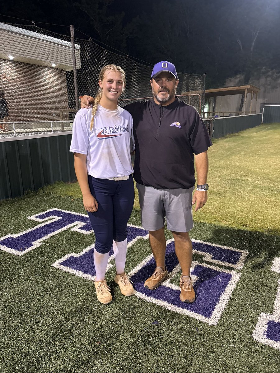 Hali Stokes tweet media