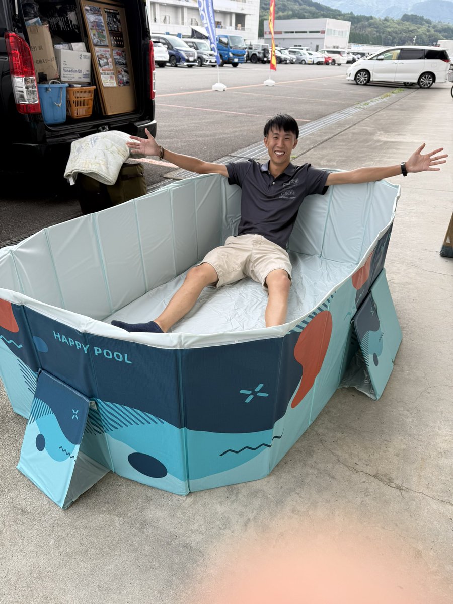 本日デビュー予定だった簡易プール！

今日はとっても涼しいので出番は明日のワンスマカートになるかな？

井上インストラクターが「本当はこんな感じで」のシーンをどうぞ。

#本日はFuji1GPワンスマチームで参戦中
#hcsharing 
#hcgarrely