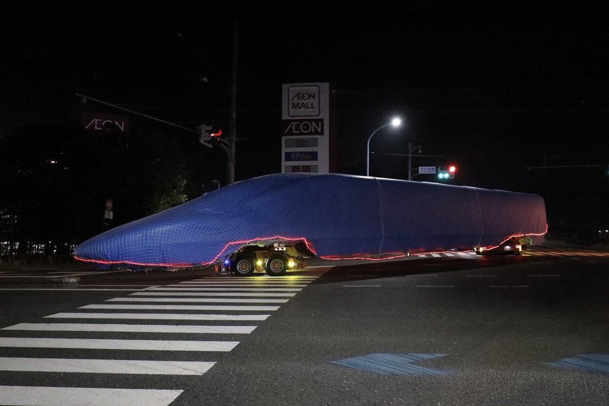 2025.8.7
ドクターイエローの1号車が浜松工場を出発し故郷へ！