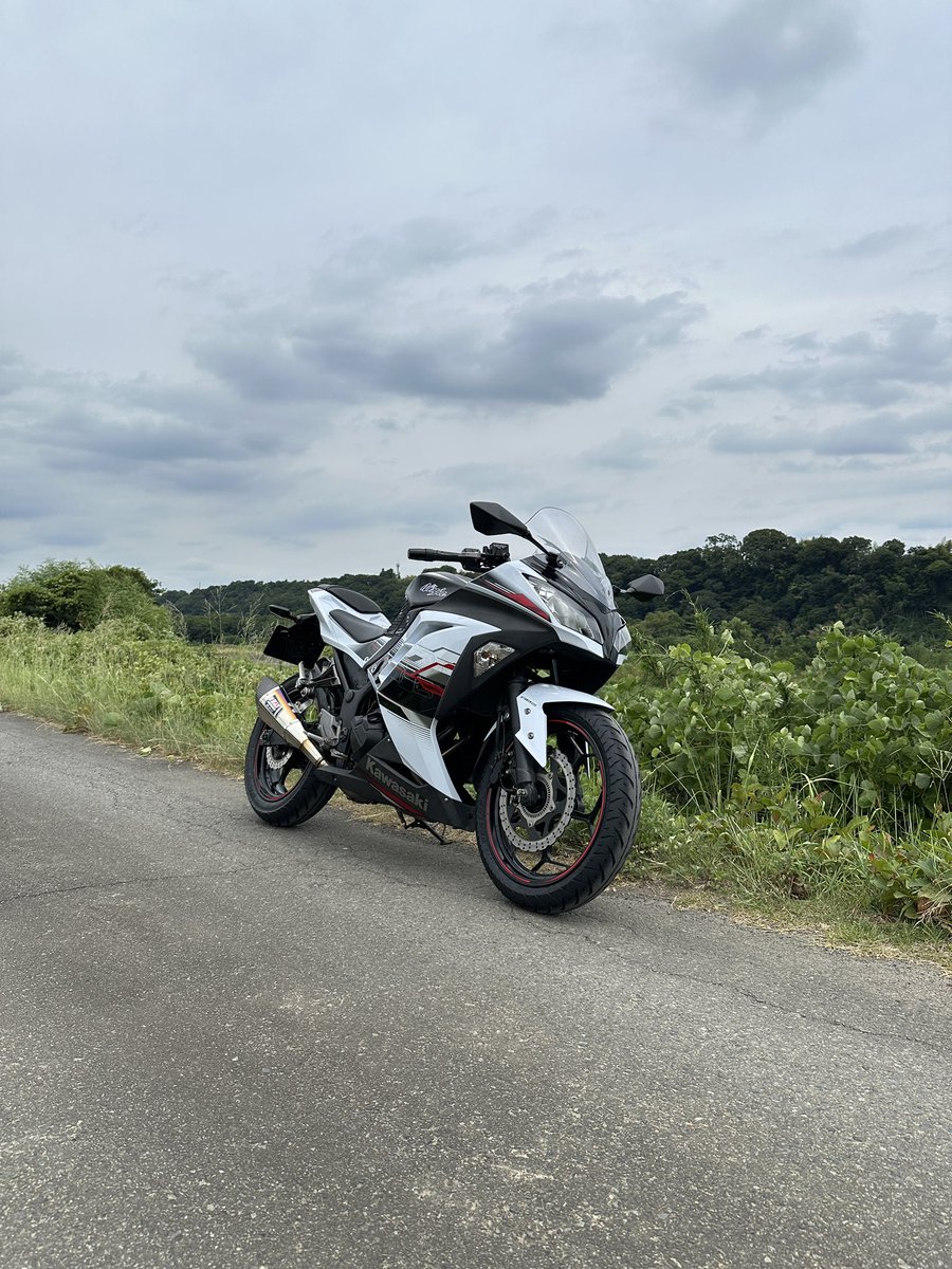 tiny_smokes's tweet image. 久々の点検に出して　久々のバイク