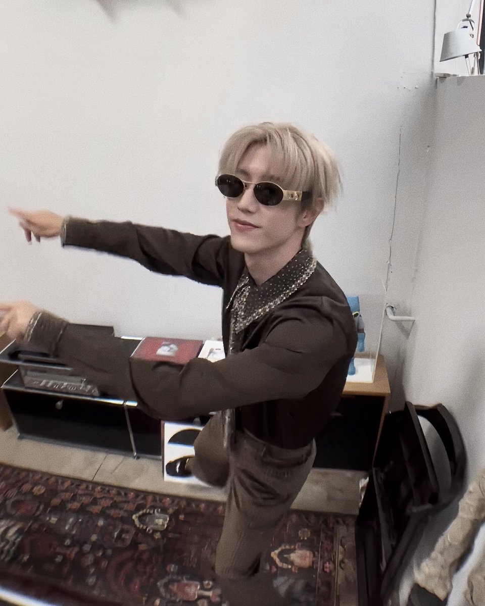 พี่อี้                             or                      พิเอิน
