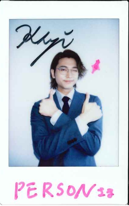 TVガイドPERSON vol.155」好評発売中】 ☆直筆サイン入り生写真