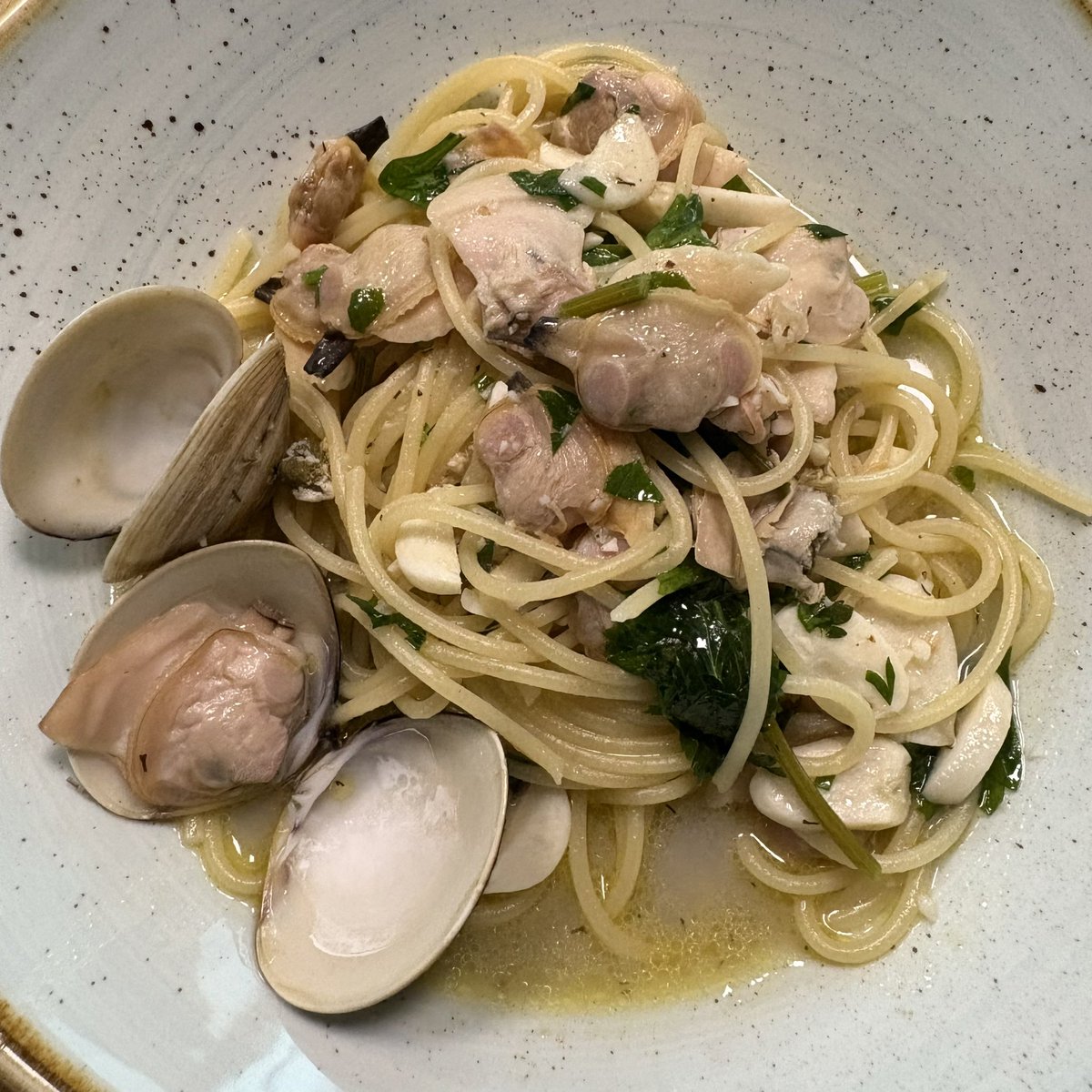 말복 주말의 요리 : 문어감자샐러드와 백합봉골레.