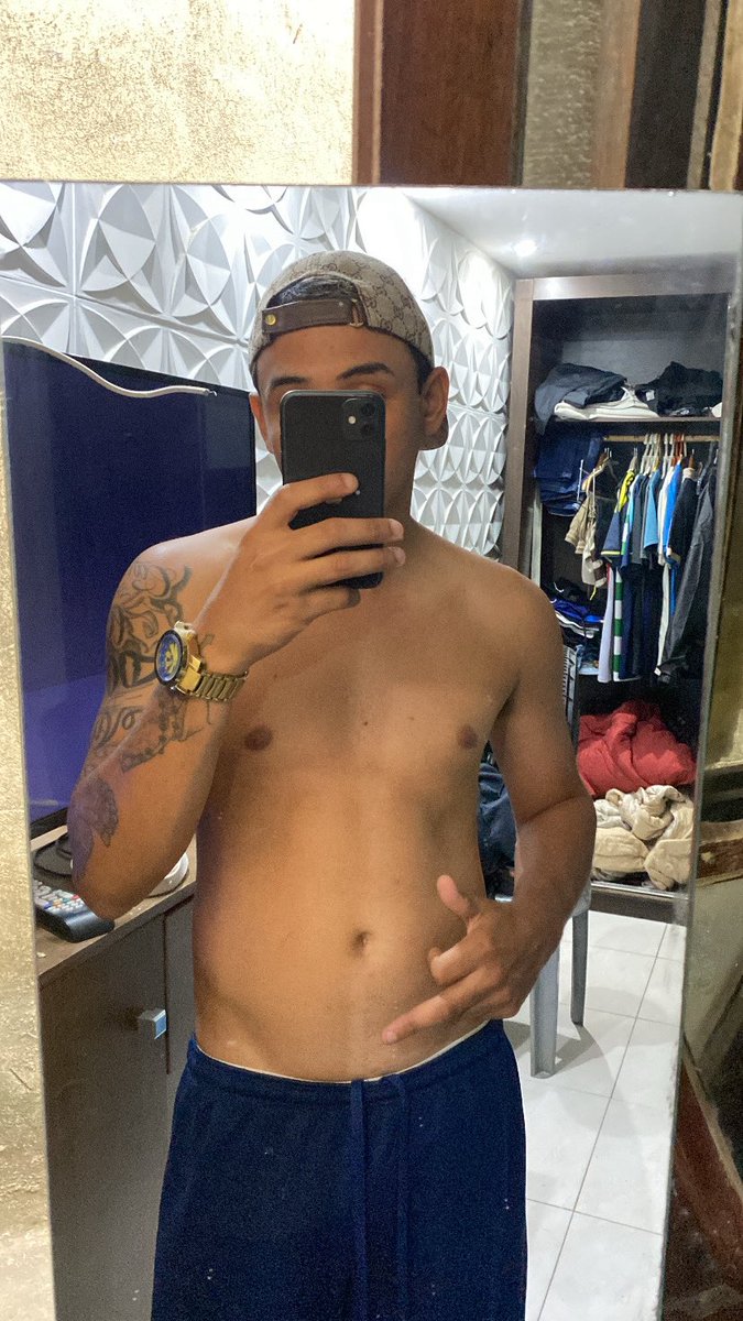 novaes160_'s tweet photo. 😇😈🥥🖕🏼 https://t.co/UHqUxkUDIG