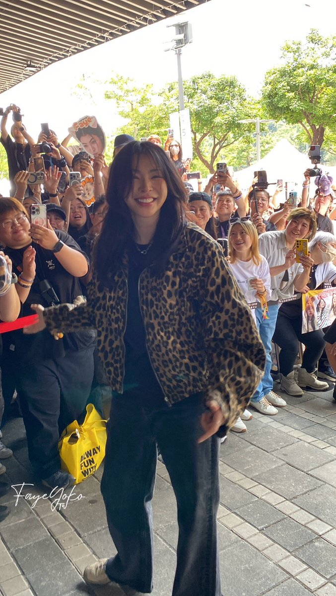 FayeYokoTaiwan's tweet image. When P’Faye smiles, we melt.  🥹 

#FayePeraya #ฝ้ายพีรญา