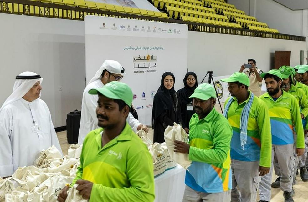 EmiratiTimes's tweet image. MoHAP wraps up heat exhaustion awareness campaign in Sharjah | emiratitimes.com/mohap-sharjah-…

#MoHAP #SCFA #MiddayWorkBan #SummerHeat #EmiratiTimes #HeatExhaustion #WorkerSafety #AwarenessCampaign #EmpoweringWorkers