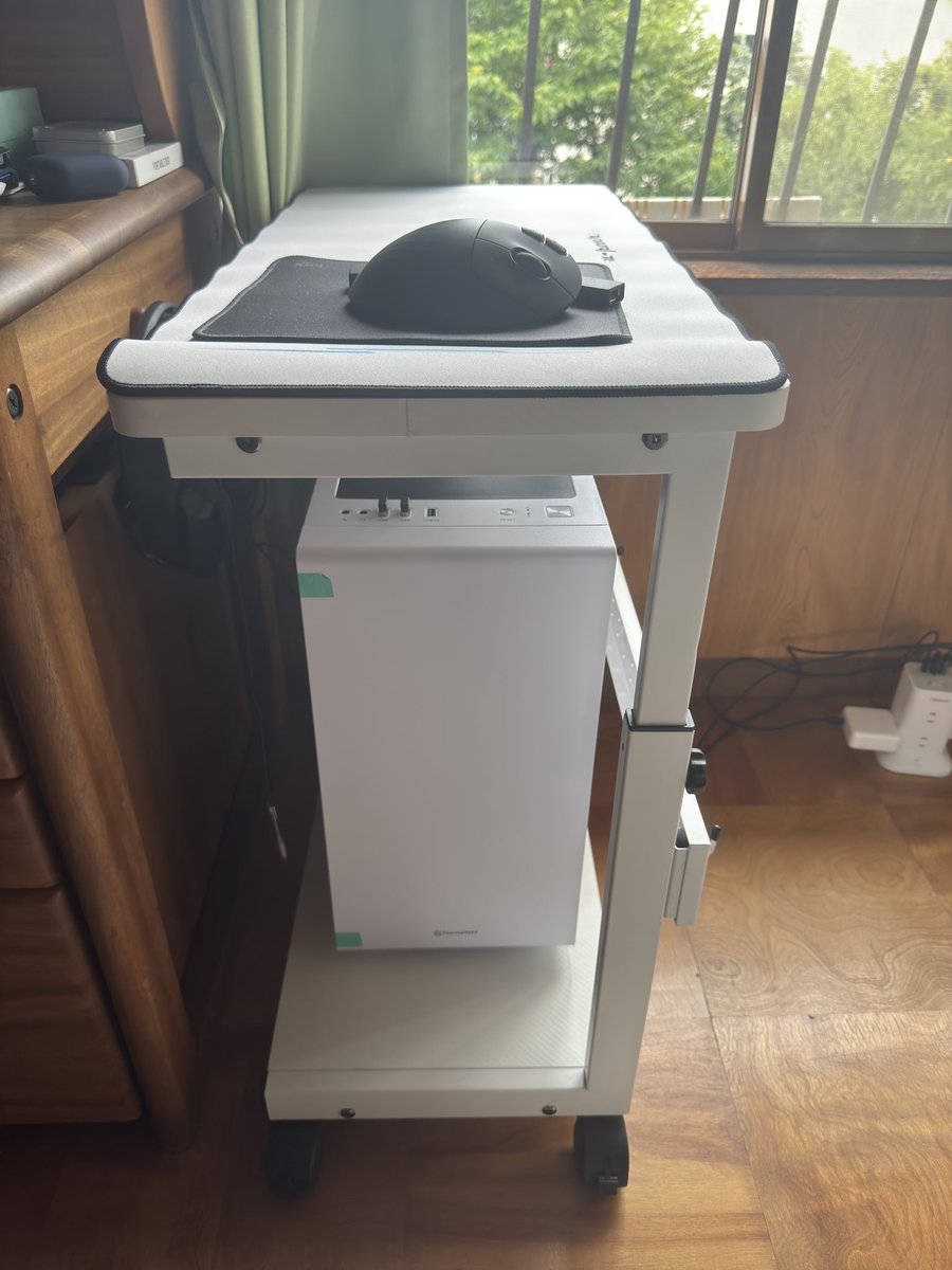 Mochi_SIG's tweet photo. ゲーミングPC遂に買った！ https://t.co/3h9V4l34tN