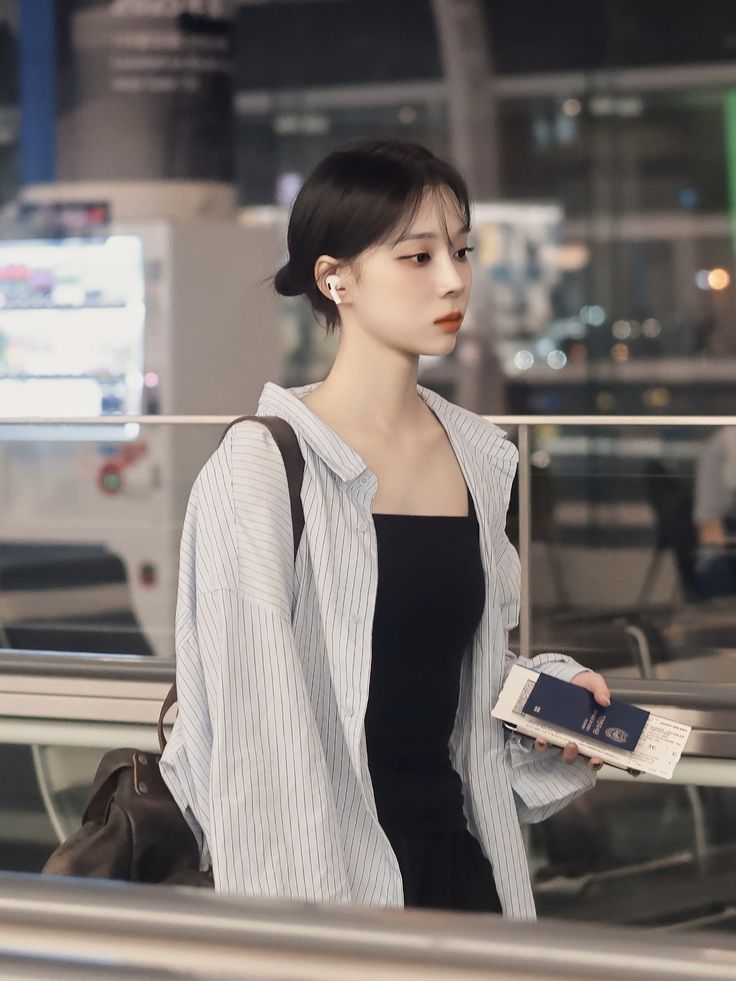 ㅤㅤㅤㅤ
ㅤㅤㅤㅤ
[STAFF]

Red Castle's Prisha and Manager Tamie spotted at KSPO DOME, Seoul, supporting <a href="/WeAreIRIX/">IRIX</a> comeback showcase The Mirror Of Neverland. Good Luck for IRIX!

#RedCastle_Update 
ㅤㅤㅤㅤ
ㅤㅤㅤㅤ