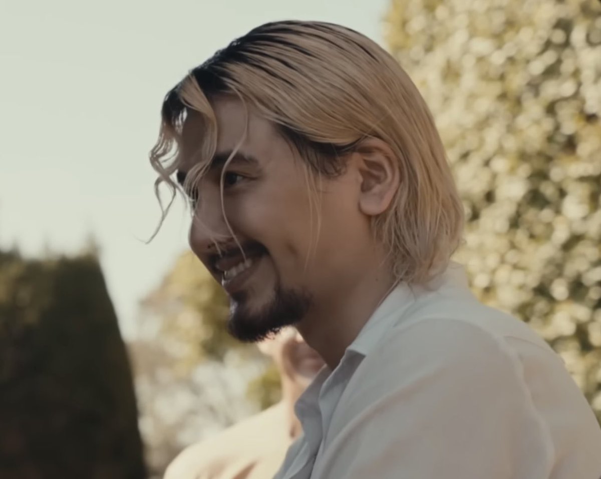 didieatveggies's tweet image. #TEAMSLICKBACK
#TEAMBEARD
#TEAMMUSTACHE
#TEAMJAWLINE
#TEAMDIMPLE