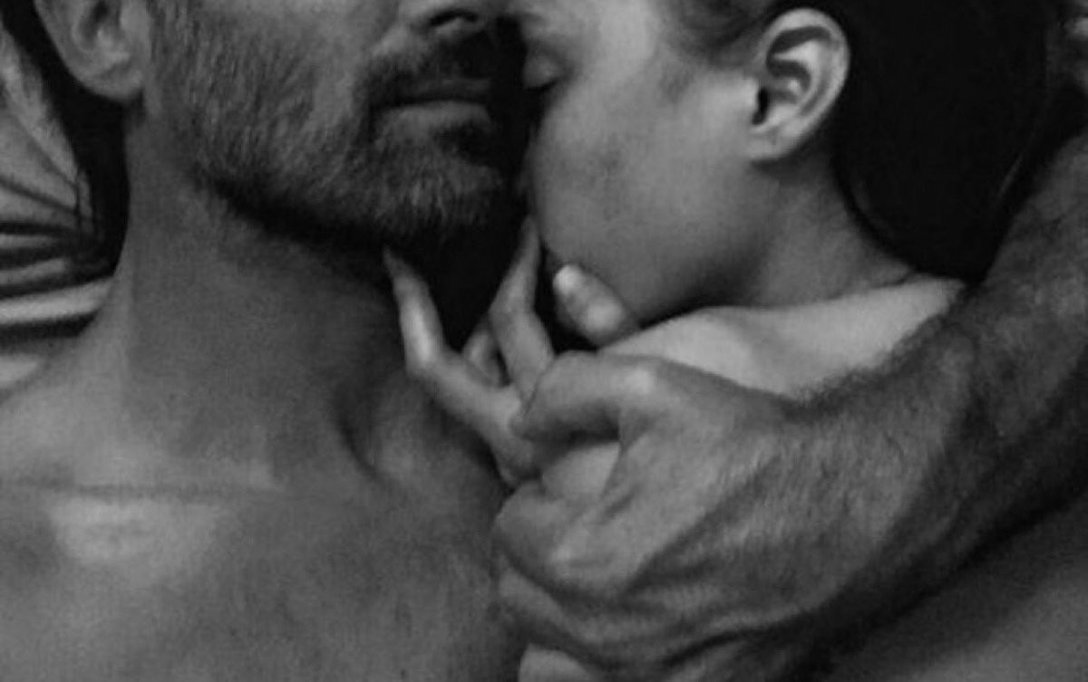 Jameson Leoni (@nefarioussin) on Twitter photo In my arms where <a href="/AWildFireOfSin/">Ana Leoni π</a> belongs and suddenly, alls right in this chaotic, crazy world.
Goodnight world. In my arms where <a href="/AWildFireOfSin/">Ana Leoni π</a> belongs and suddenly, alls right in this chaotic, crazy world.
Goodnight world.