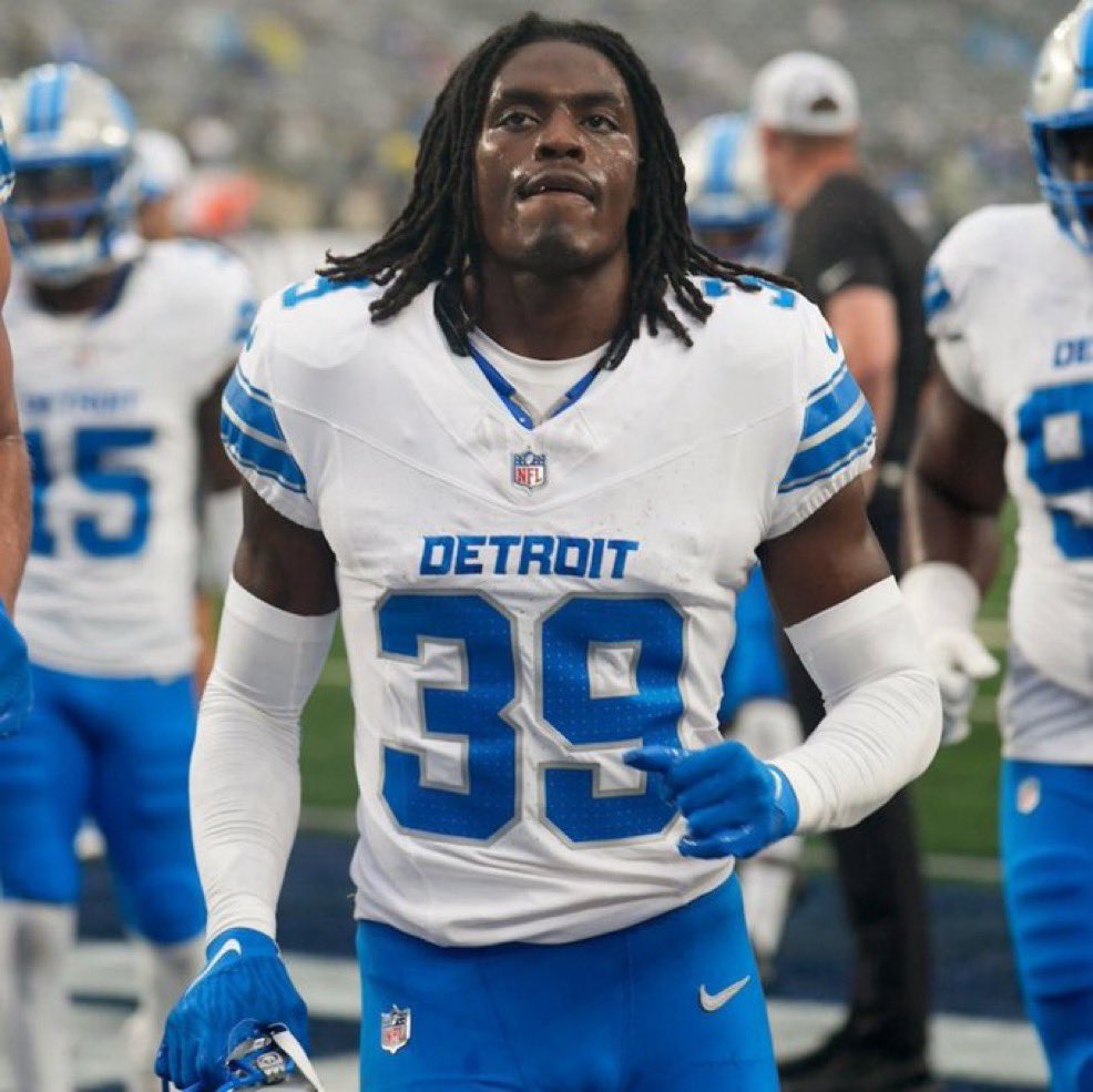 Morice Norris….. 

My heart dropped when I saw you hit the ground… Praying for your safety and a speedy recovery!