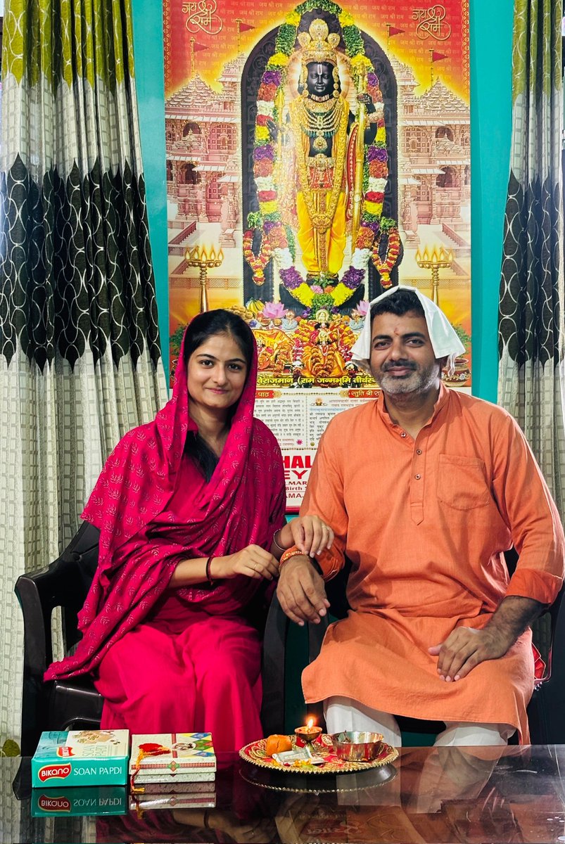 Pardeepch77's tweet photo. भाई-बहन के अटूट स्नेह, विश्वास और रक्षा के संकल्प को समर्पित पावन पर्व ‘रक्षाबंधन’ की समस्त देशवासियों को हार्दिक शुभकामनाएँ।
#HappyRakshaBandhan
#follower https://t.co/1VNwVu41iP