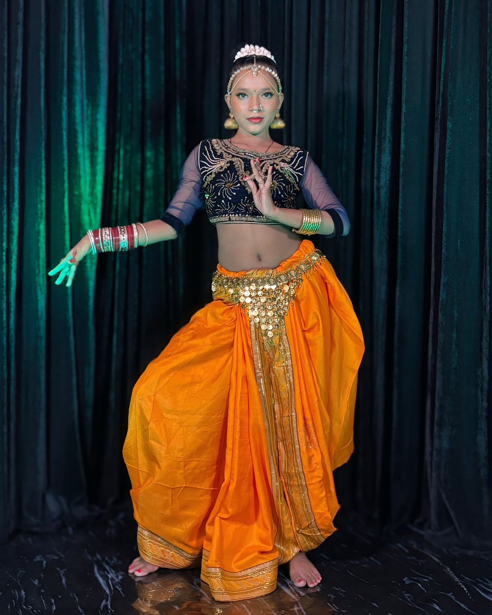 vaish64876's tweet photo. 🧡 Lost in the rhythm, found in the soul 🧡

.
.
#DynastyDivaOfficial #VaishnaviSaxena #Explore #Viral #Trending #traditional 

#JossGawin #srchafreen #SkyNani https://t.co/81Tc5UBr0v