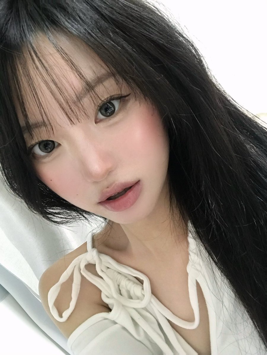eclipse120526's tweet photo. 👂🏻👂🏻👂🏻 https://t.co/QC3S4s2ZSt