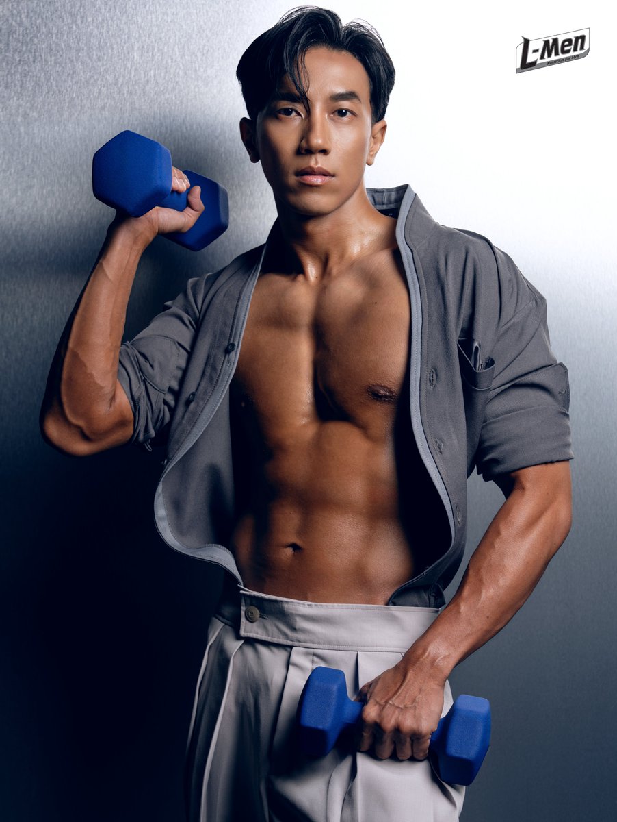 LMen's tweet image. Official Photoshoot of Grand Finalist #TNLOTY25

10
Ghesa 
Jawa Barat 2

Wardrobe: Temmaprasetio, bytemmaprasetio
Photographer: Wong Sim
Make up: Christyannemua
Stylist: Citramoeins, muchlishadi, moeinsprojekt
Hair do: Chief Barber &amp;amp; Supplies Co.

#LMen