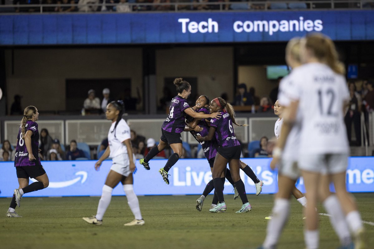 Bayou City Soccer (@bayoucitysoccer) on Twitter photo No goal celebration is complete until <a href="/dannycolaprico/">Danielle Colaprico</a> jumps into the pile. Elite vibes. No goal celebration is complete until <a href="/dannycolaprico/">Danielle Colaprico</a> jumps into the pile. Elite vibes.