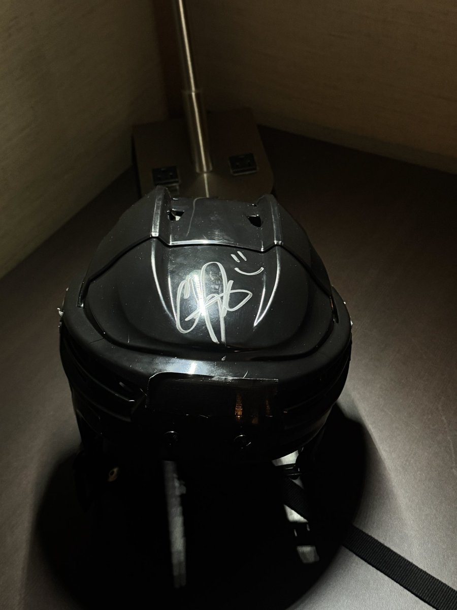 SuperBlakeFilms's tweet image. OOOOOOOOOHHHHH MY GOOOOODDDDDDD!!!!!! THANK YOU @TheCarlosPena THANK YOU SO MUCH!!! LOVE YOU BROOOOOO!!!!!! @bigtimerush @XcelEnergyCtr THANK YOU @alyse_hendrix for the video!!!