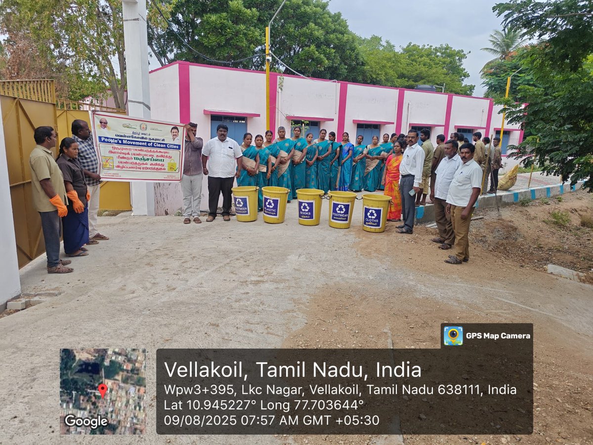 VellakovilMpty's tweet photo. Today Vellakovil Municipality  PMCC -Cleaning of Water Bodies Program Conducted at Ward No.15 Kulathukadu, Lkc Nagar. https://t.co/Ef3otvmzq7