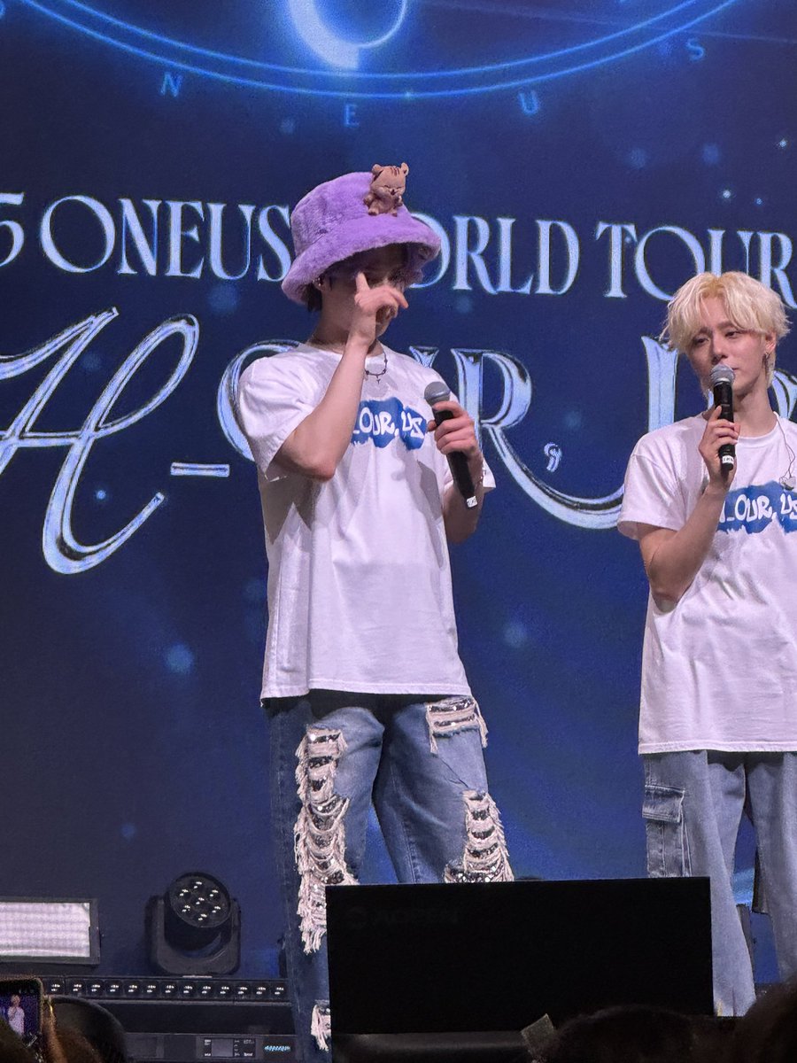 jisungschild's tweet photo. xion in a seoho squirrel hat 🙁 #ONEUSinCleveland #oneus https://t.co/ttWa4NN2ly