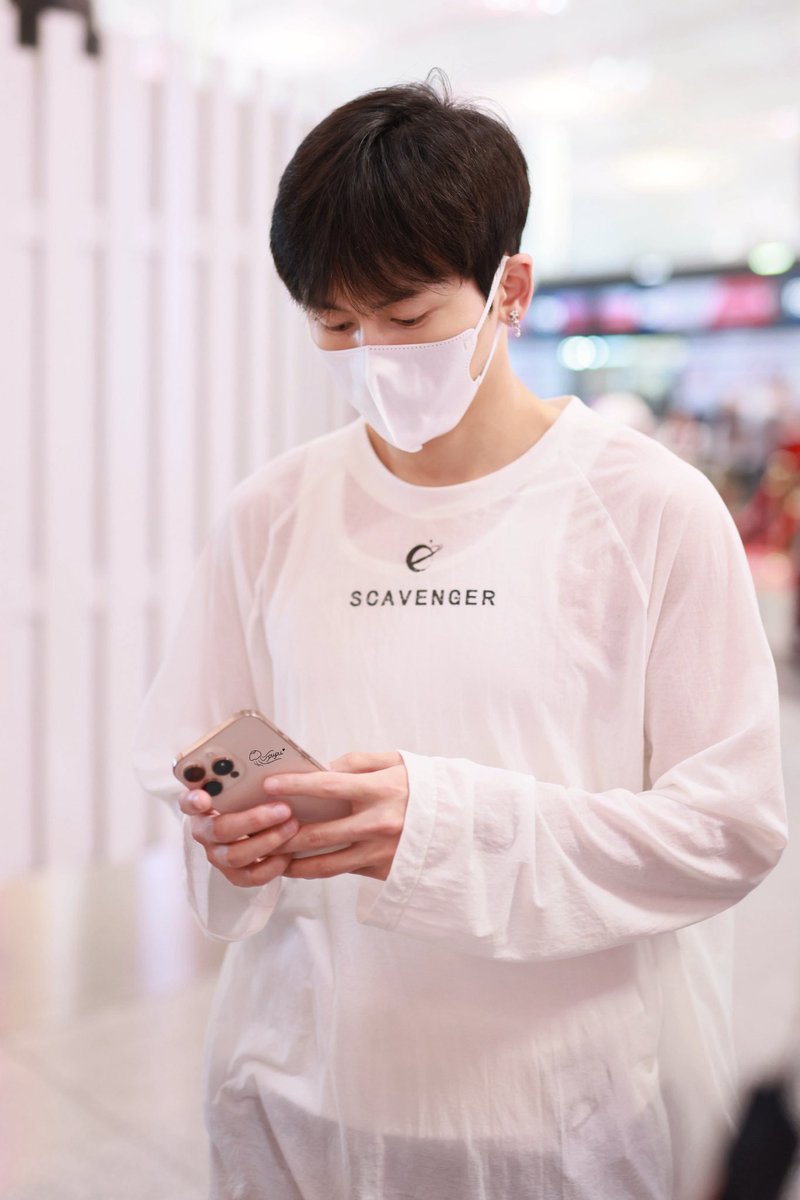 ehsally1's tweet image. 250809  PEK🛫

#ZhangZhehan #ZhangZhehan张哲瀚 #张哲瀚 #張哲瀚 #ZZH
#チャンジャーハン #장철한 #จางเจ๋อฮั่น #PrimordialTheatre #ZhangZheHanBangkokConcert
#张哲瀚泰国演唱会
#洪荒剧场 #TheRealZhangZhehan
#zhangsanjian
#张三坚