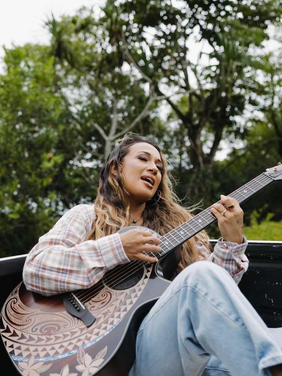 CSSoundLabs's tweet image. 🔊NEW SINGLE: @HirieMusic just dropped  #IAmYourVibe OUT NOW via  / @CSSoundLabs @EasyStarRecords!! ☁️✨ 

💿 Listen Now: cssl.ffm.to/iamyourvibe

#hirie #hiriemusic #iamyourvibe #newsingle #newmusic #newmusicfriday #nmf #controlledsubstancesoundlabs #silverbackmusic