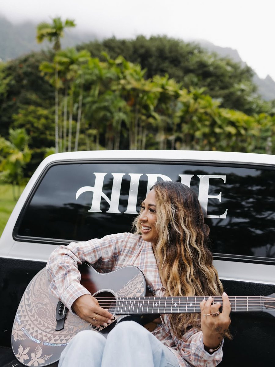 CSSoundLabs's tweet image. 🔊NEW SINGLE: @HirieMusic just dropped  #IAmYourVibe OUT NOW via  / @CSSoundLabs @EasyStarRecords!! ☁️✨ 

💿 Listen Now: cssl.ffm.to/iamyourvibe

#hirie #hiriemusic #iamyourvibe #newsingle #newmusic #newmusicfriday #nmf #controlledsubstancesoundlabs #silverbackmusic