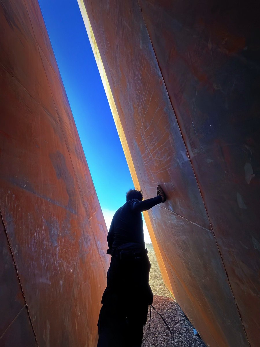 Azhennn2's tweet image. 抱歉，风声太大听不到你在说什么 #敦煌