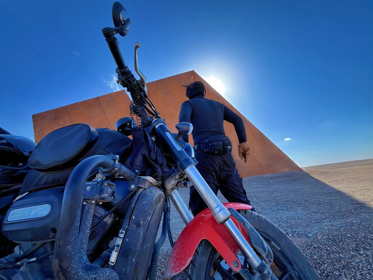 Azhennn2's tweet image. 抱歉，风声太大听不到你在说什么 #敦煌